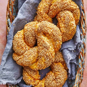 Simit (Turkish Sesame Bread Rings)