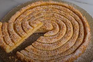 Apple Pie à la Nutty: A Twist on a Classic Favorite!