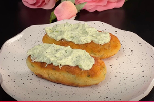 Potato Paradise: A Rice & Cheese Extravaganza!