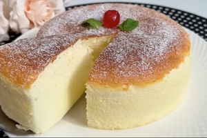 Yogurt Bliss: A Quick Flourless Cake in Just 5 Minutes!