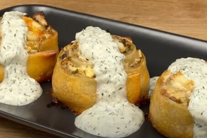 Puff Pastry Perfection: Cheesy Minced Meat Marvels