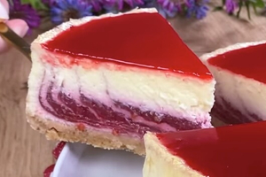 Raspberry Swirl Zebra Cheesecake: A Colorful Twist on a Classic!