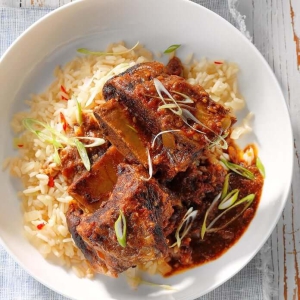 Tender and Tangy: Asian Slow-Cooked Short Ribs with a Kick