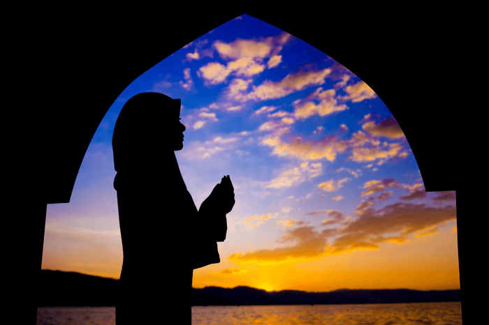 Should we confess after lying?