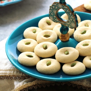 Ghraybeh (Syrian Sugar Cookies)