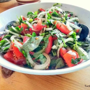 Purslane & Tomato Salad