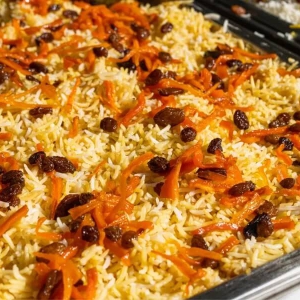 Raisin-infused Rice Delight: Kabuli Pulao