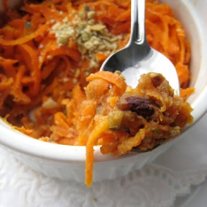 Baked Halva with Carrots (Gûveçte Havuçlu Helva)