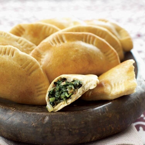 Flavorful Flaky Bites: Traditional Palestinian Spinach Pies