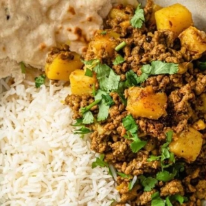 Hearty and Delicious: Ground Beef and Potato Curry