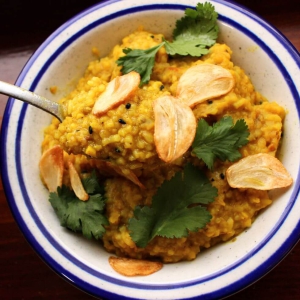 Comfort Khichdi: A Hearty Blend of Rice, Lentils, and Spices