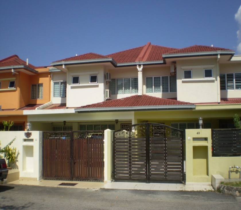 Terrace houses are very popular in Malaysia. Some terrace houses in Kuala Lumpur.